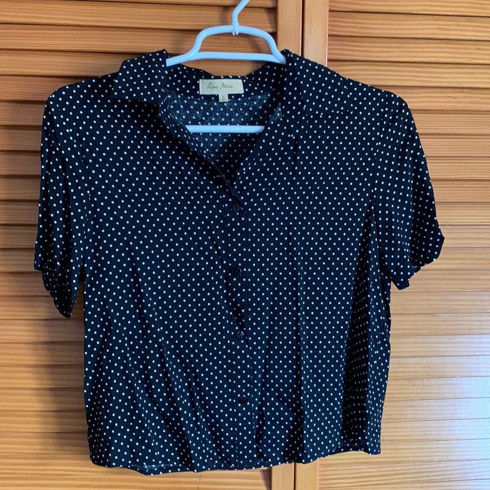 Black and white polka dot short sleeve, a bit cropped, size small